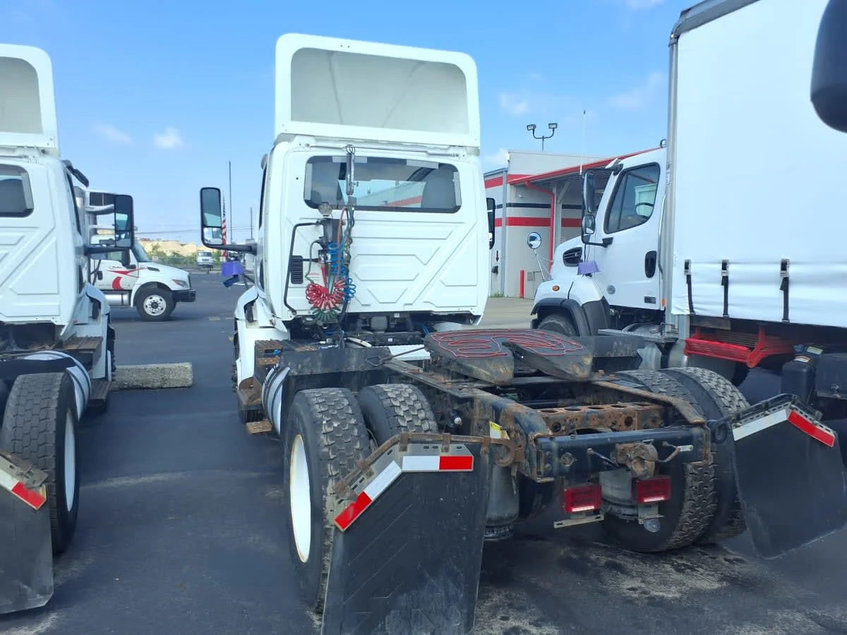 2019 International RH - image 4