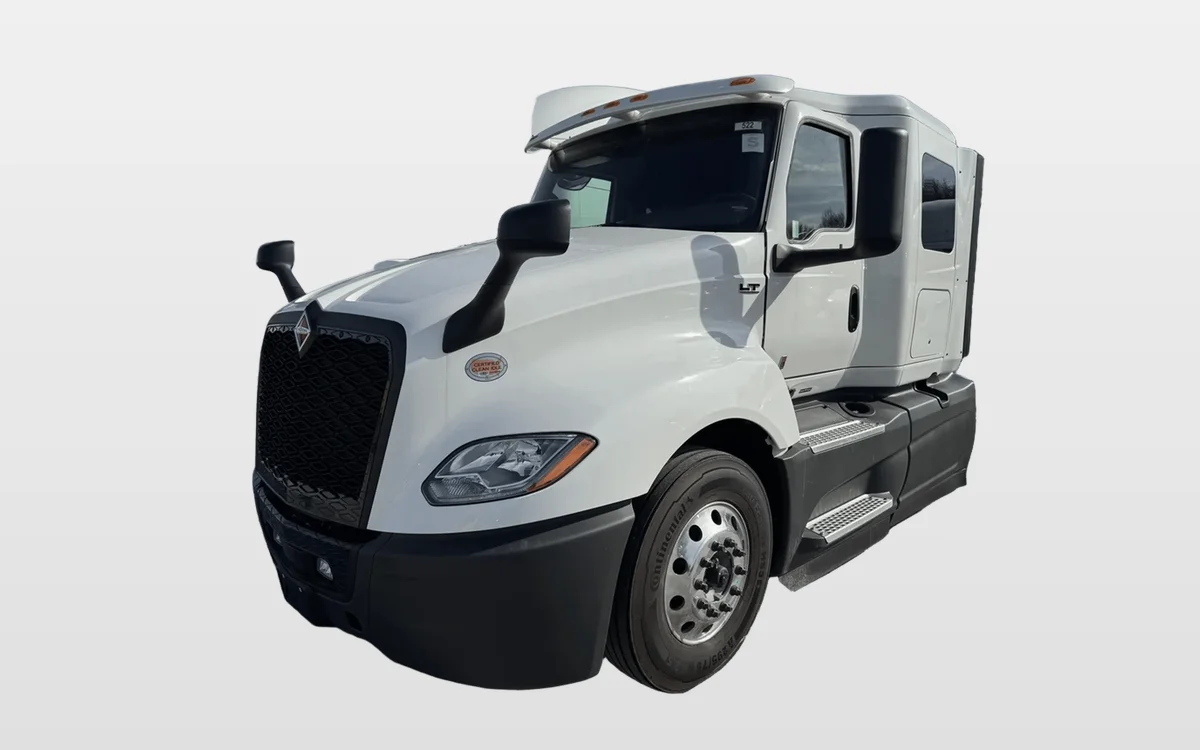 2025 International LT - image 1