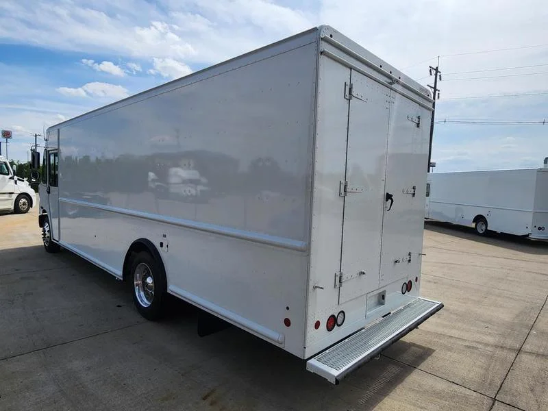 2026 Freightliner in Walton, KY — photo 5