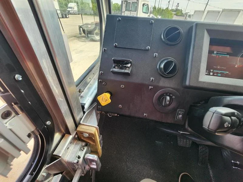 2026 Freightliner in Walton, KY — photo 16