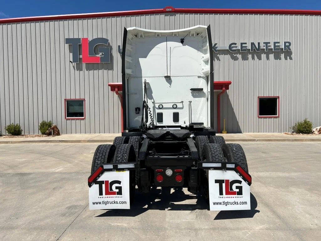 2021 Peterbilt 579 in Dayton, OH — photo 5