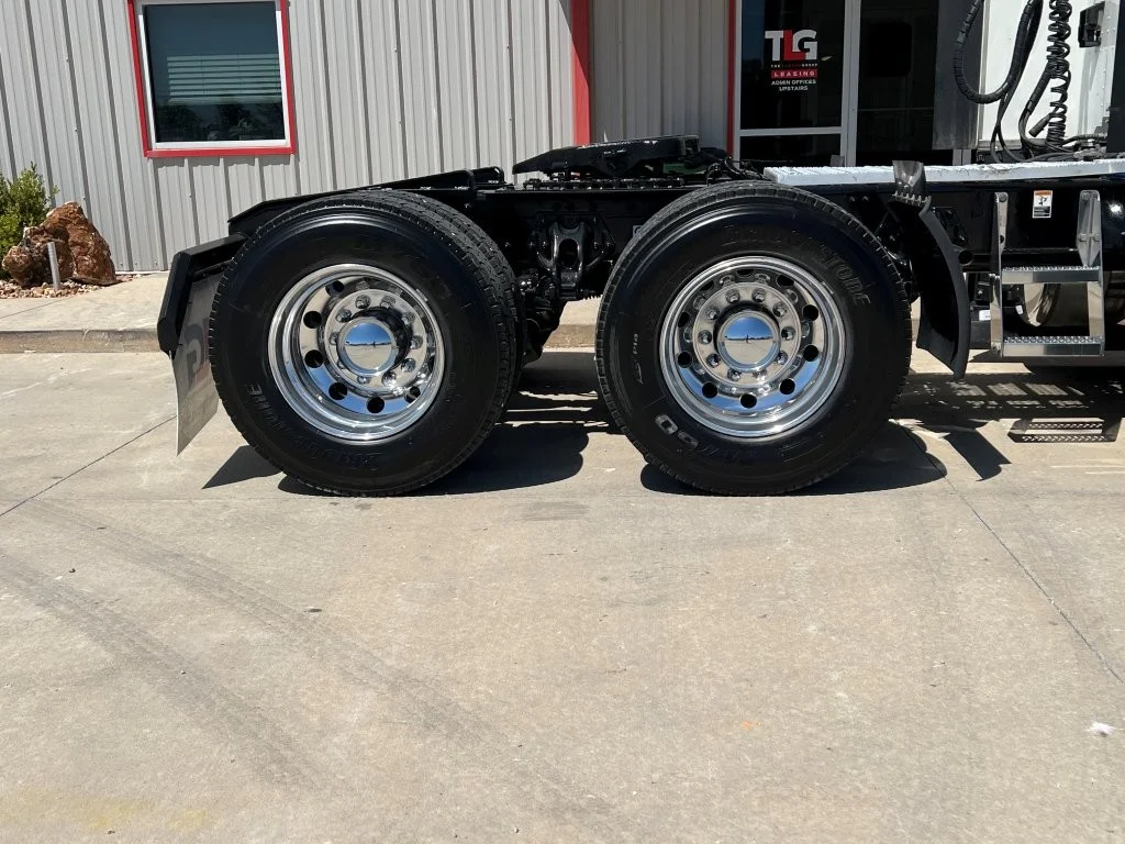 2021 Peterbilt 579 in Dayton, OH — photo 6