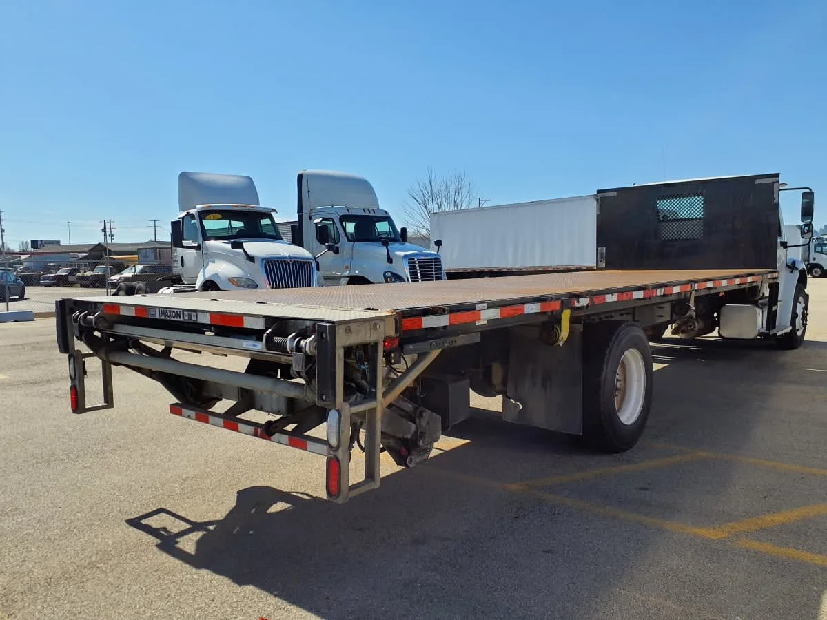 2019 Freightliner M2 106 in Clarksville, IN — photo 4