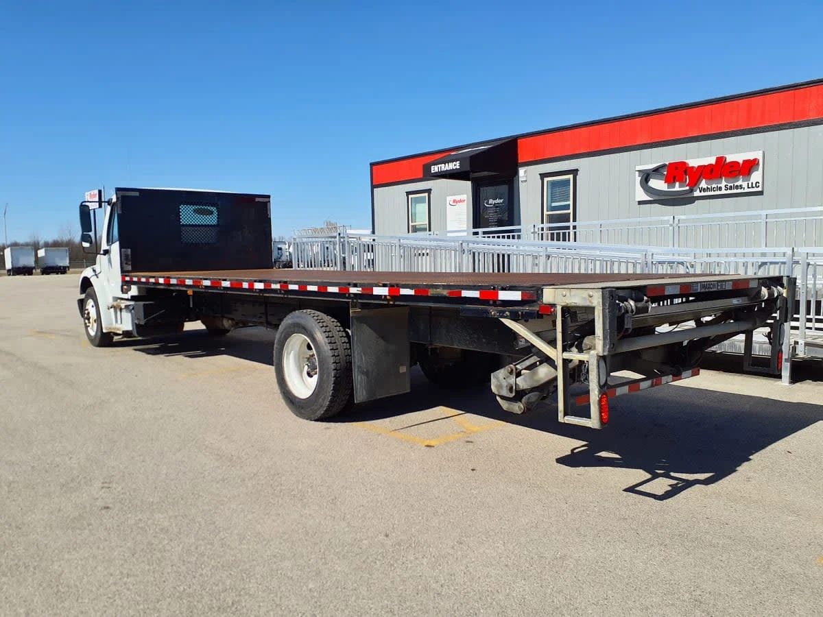 2019 Freightliner M2 106 in Clarksville, IN — photo 6