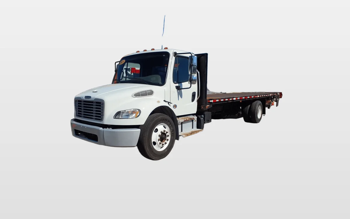 2019 Freightliner M2 106 - image 1
