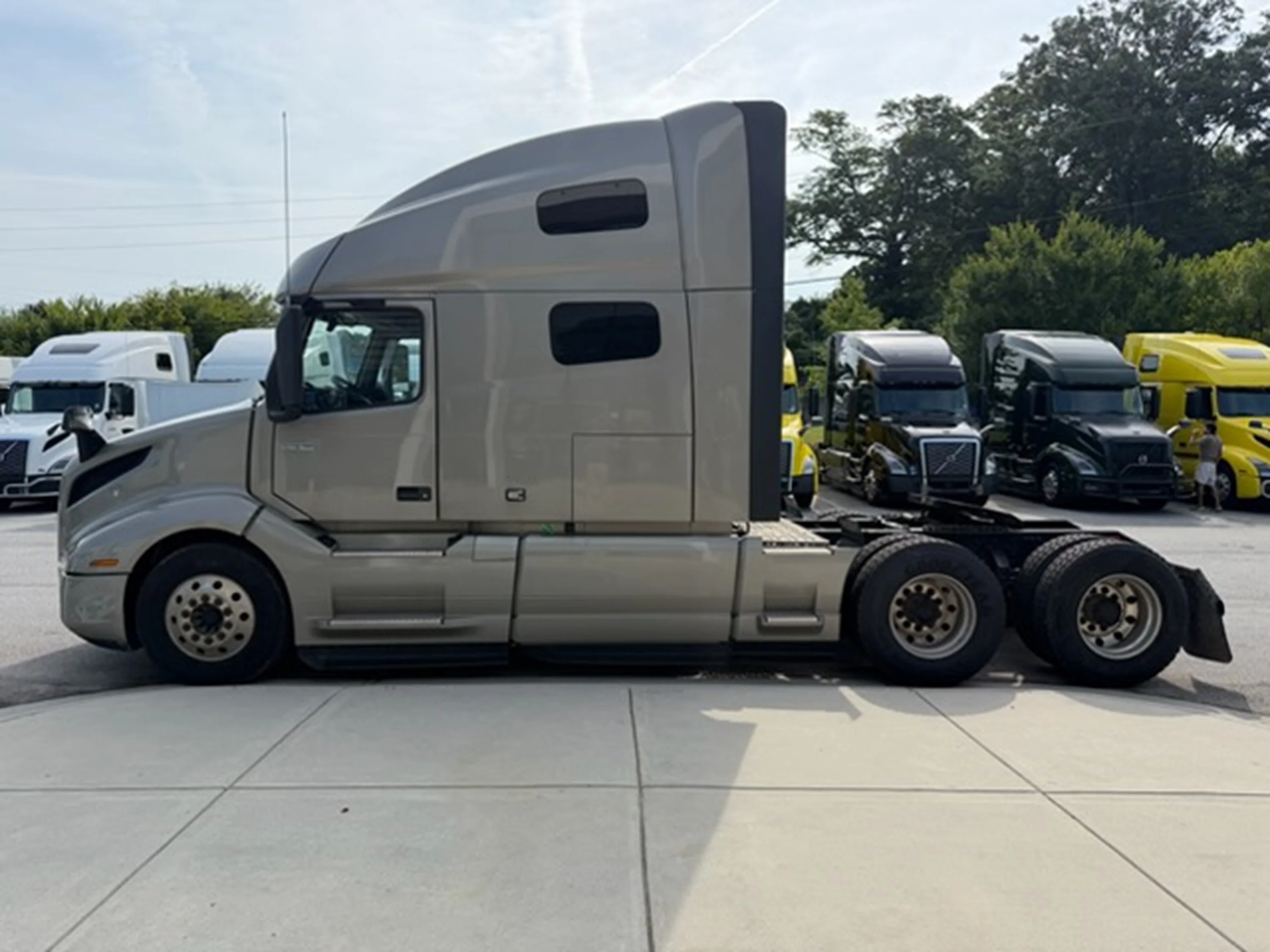 2023 Volvo VNL 760 — photo 6