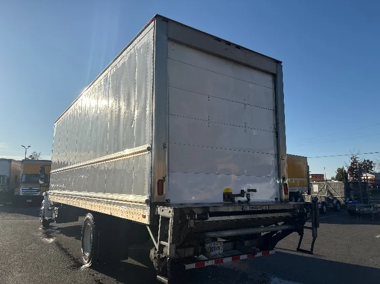 2020 Freightliner M2 106 in West Sacramento, CA — photo 6