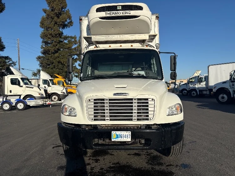 2020 Freightliner M2 106 in West Sacramento, CA — photo 2