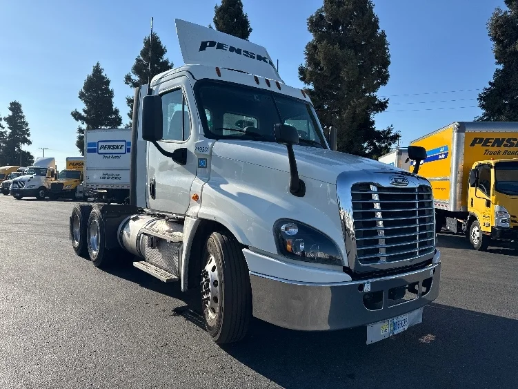 2019 Freightliner Cascadia in West Sacramento, CA