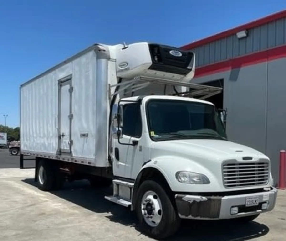 2019 Freightliner M2 106 in West Sacramento, CA — photo 3
