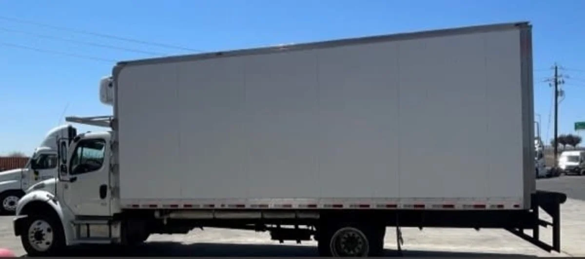 2019 Freightliner M2 106 in West Sacramento, CA — photo 6