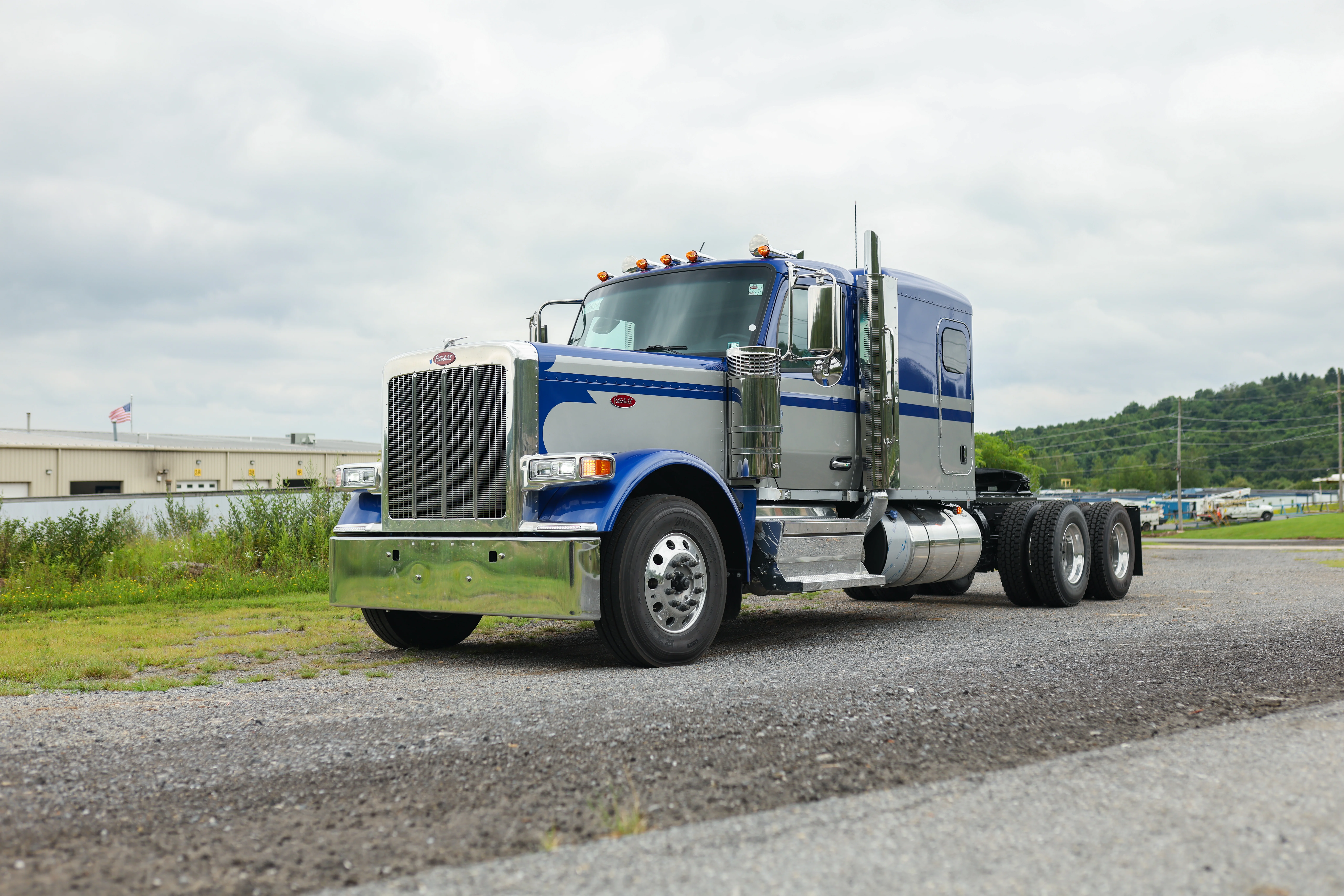 2027 Peterbilt 589 in Clearfield, PA — photo 14