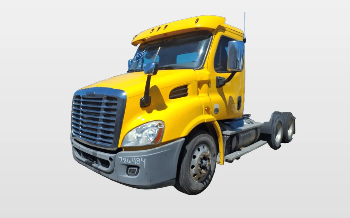 2018 Freightliner - image 1