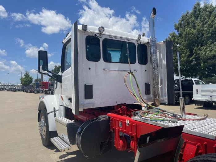 2022 Peterbilt 567 - image 14