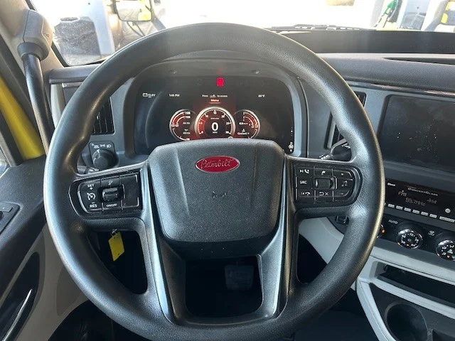 2023 Peterbilt 579 - image 14