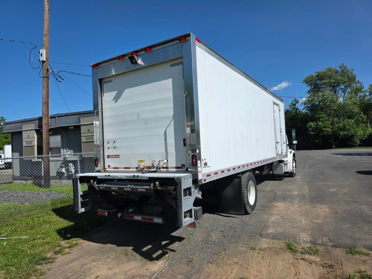 2019 Freightliner M2 106 in Syracuse, NY — photo 4