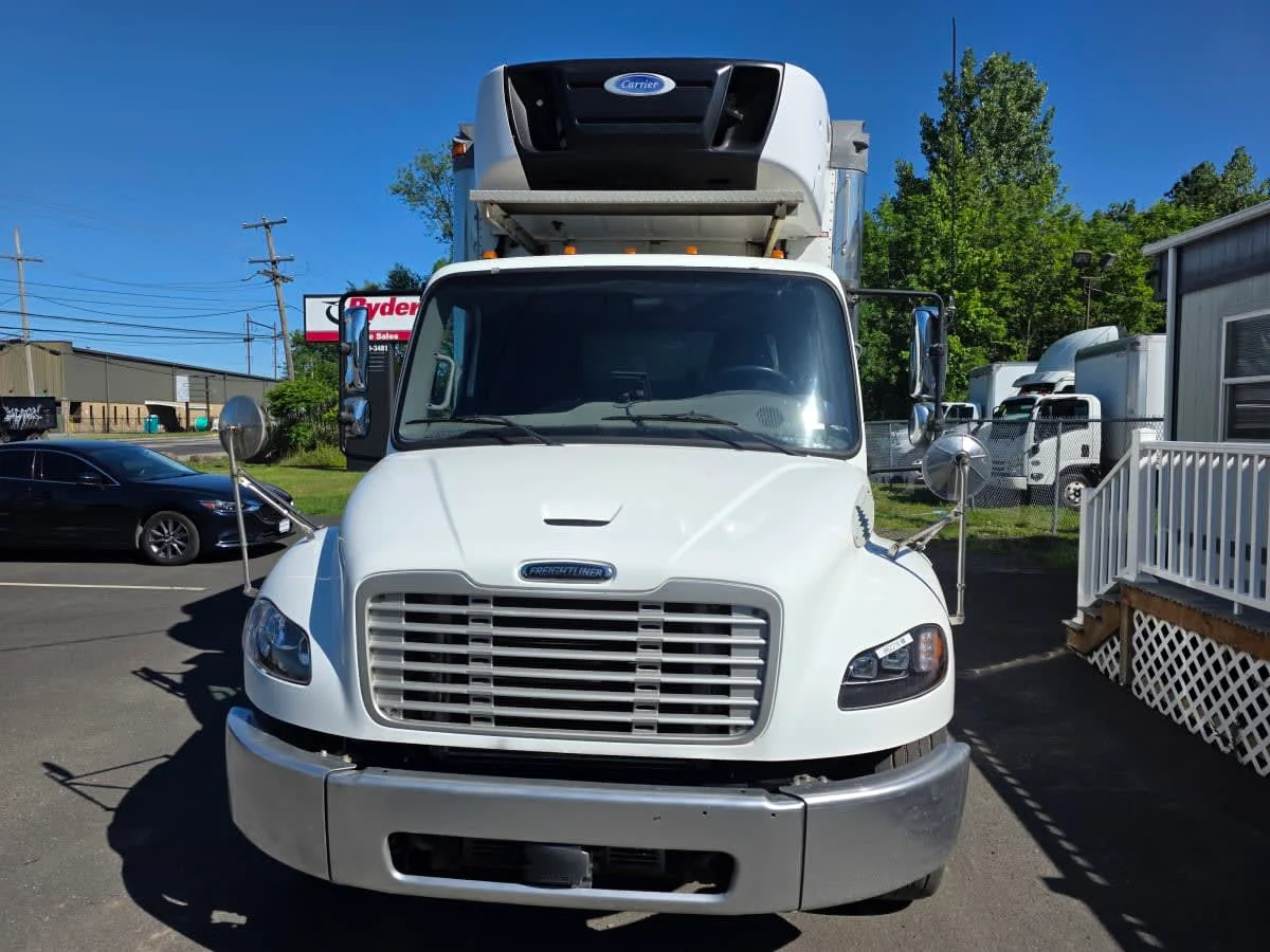 2019 Freightliner M2 106 in Syracuse, NY — photo 2
