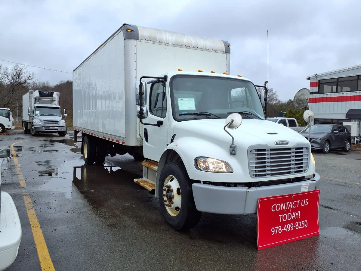 2020 Freightliner M2 106 in Salisbury, MA — photo 3