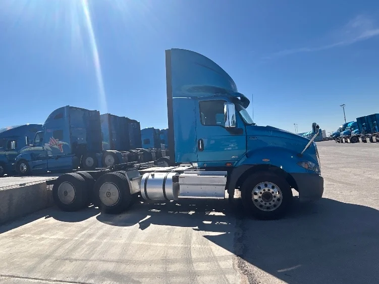 2019 International RH - image 8