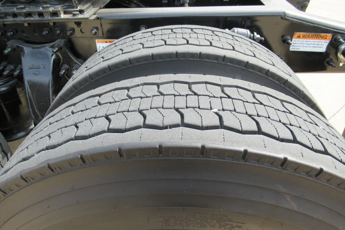 2024 Freightliner Cascadia - image 11