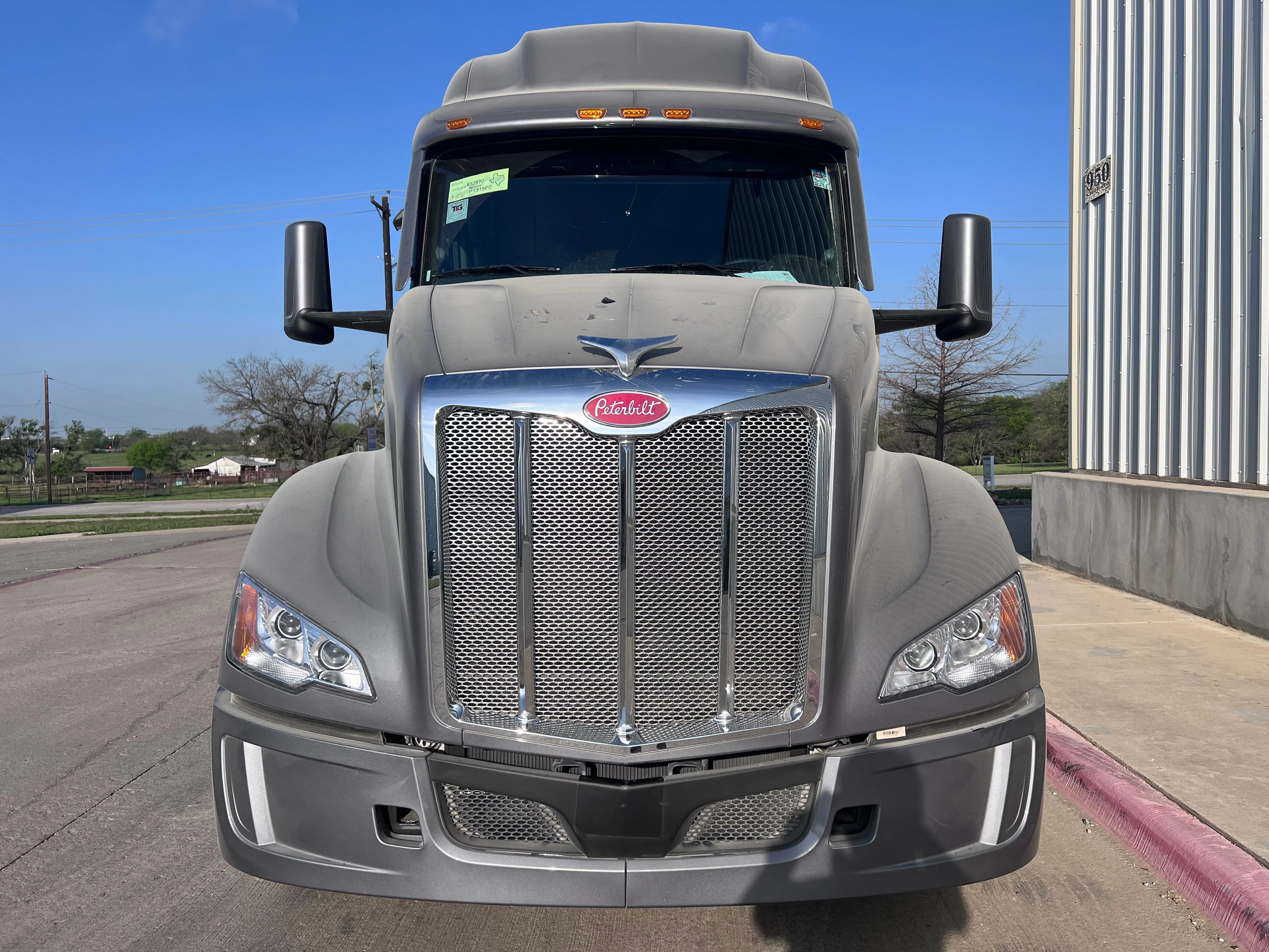 2027 Peterbilt 579 in Joplin, MO — photo 8