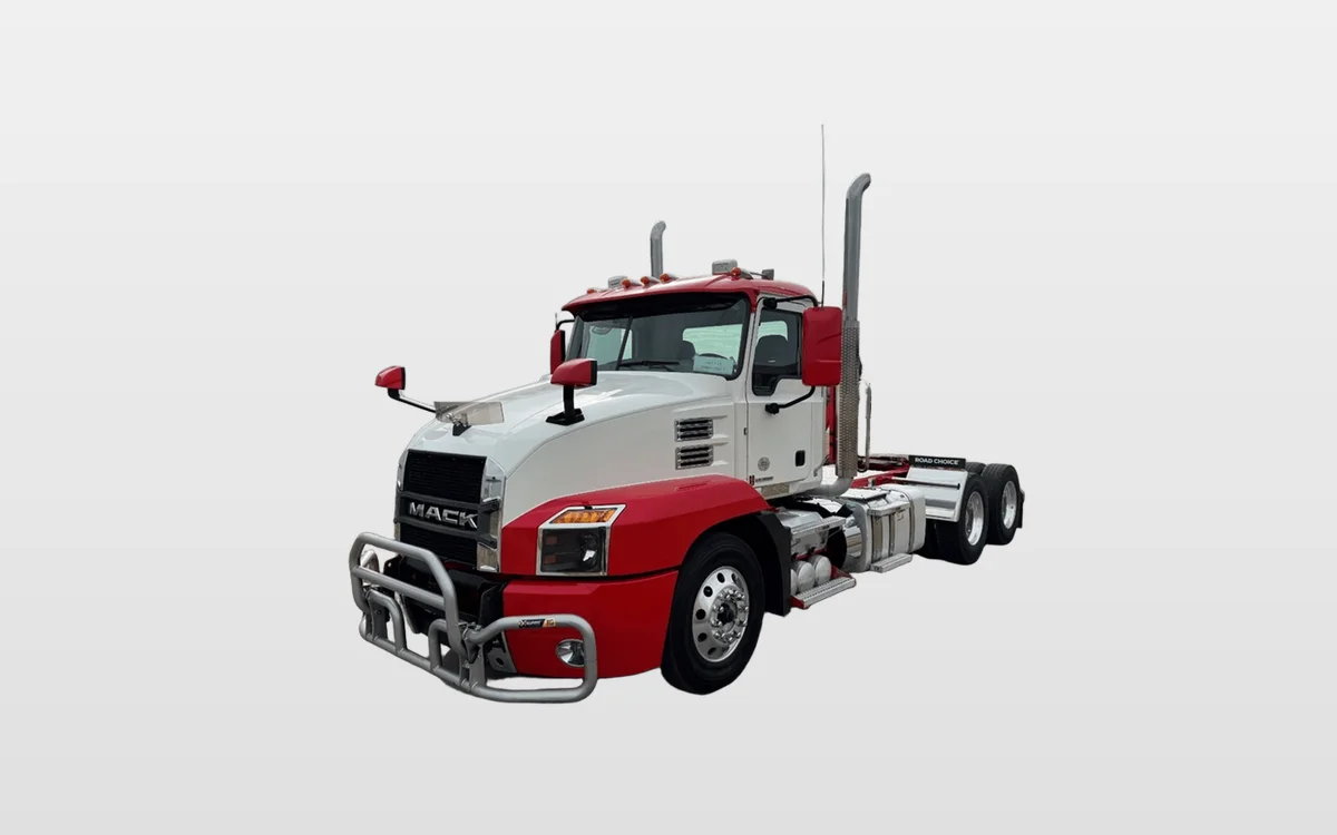 Used 2023 Mack Anthem Daycab - image 1