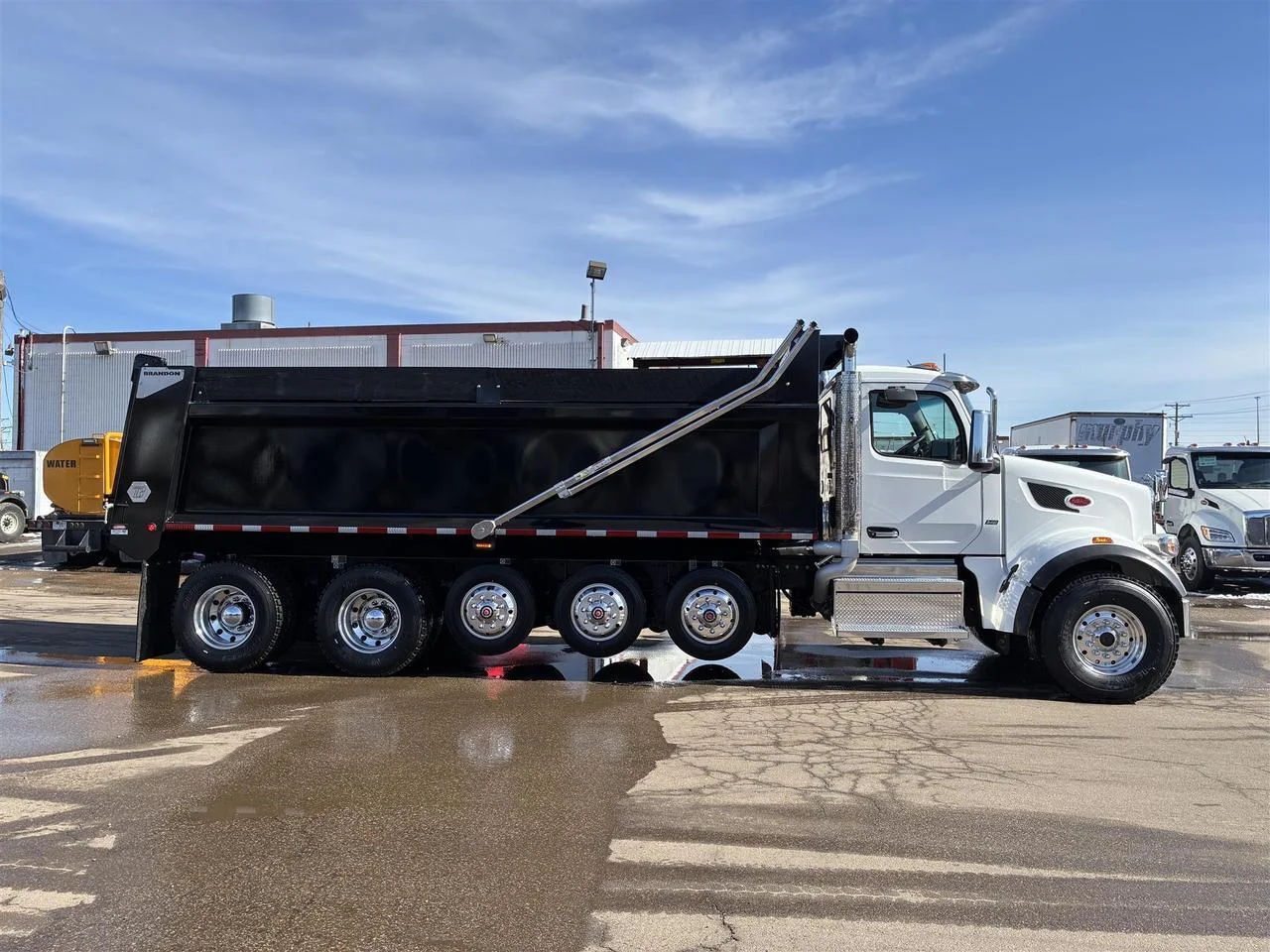 2026 Peterbilt 567 - image 5