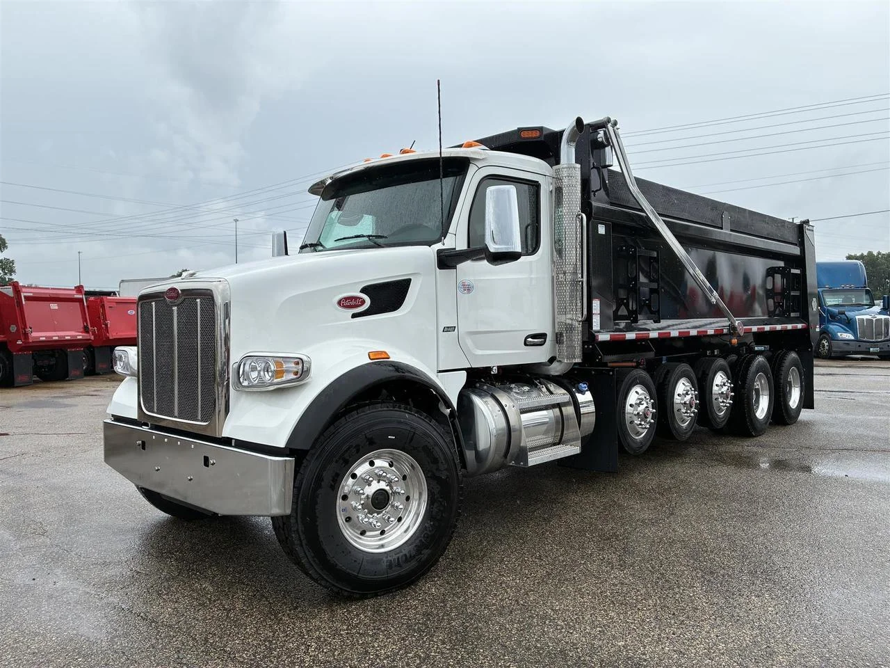 2026 Peterbilt 567 in South St. Paul, MN — photo 12