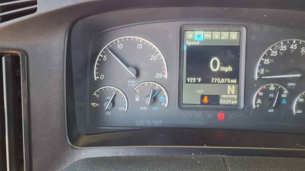 2023 Freightliner Cascadia in Phoenix, AZ — photo 10