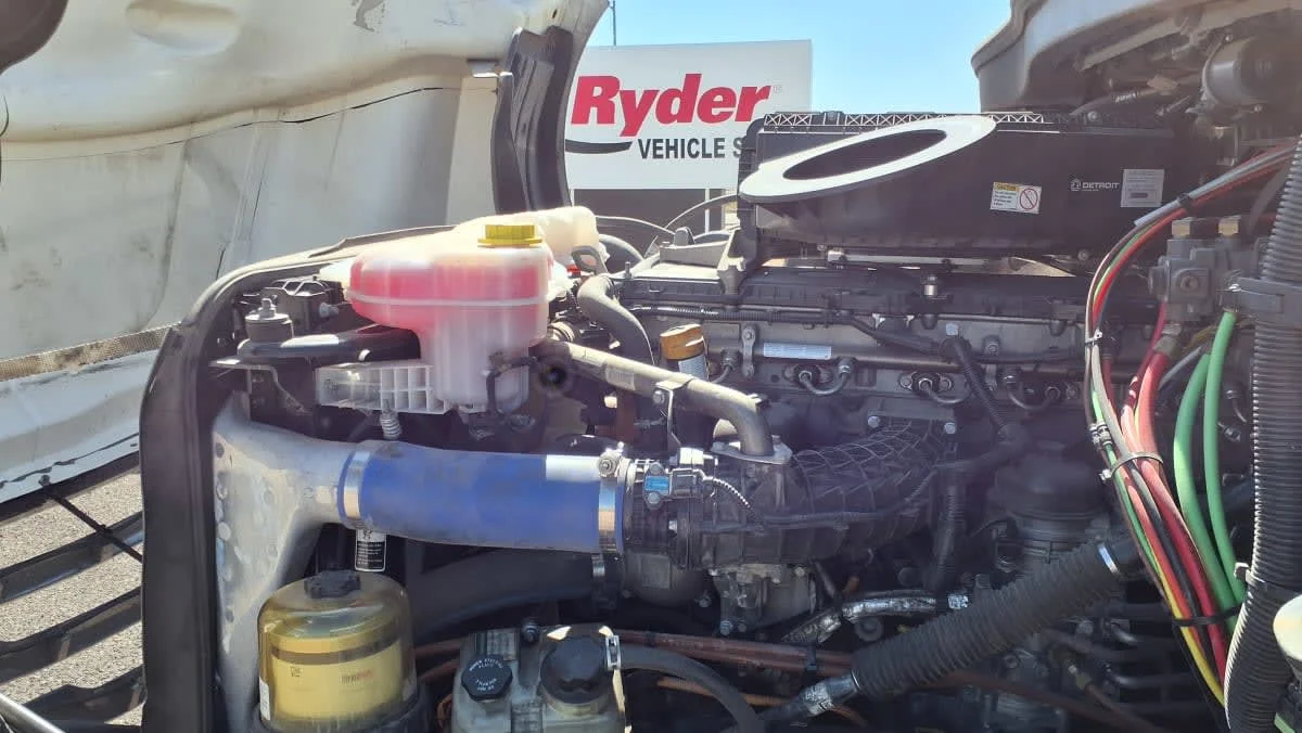 2023 Freightliner Cascadia in Phoenix, AZ — photo 9