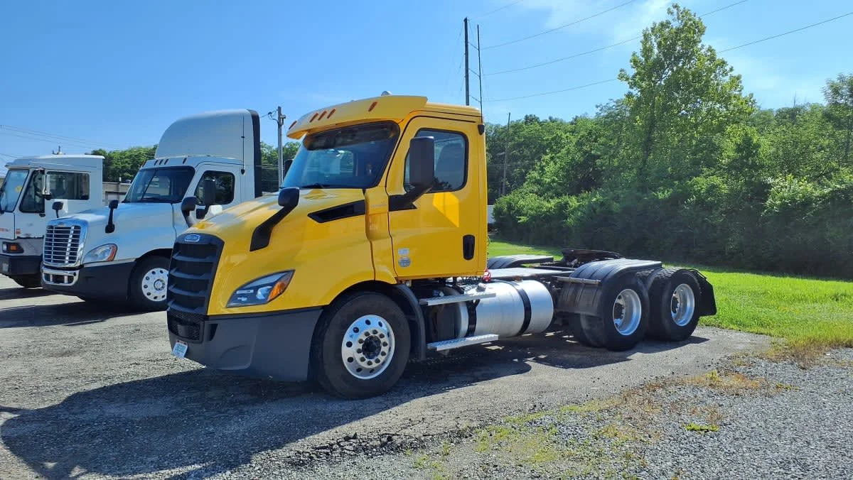 2020 Freightliner Cascadia in West Chester, OH