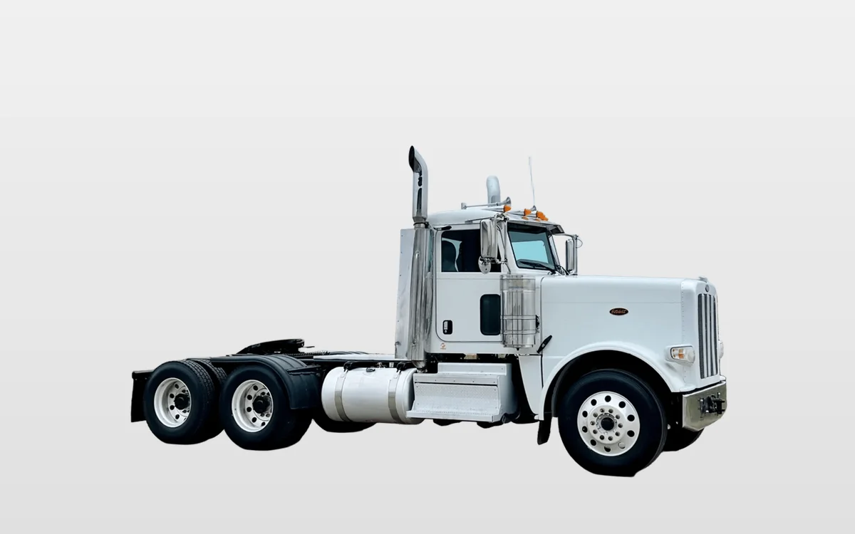 2019 Peterbilt 389 - image 1