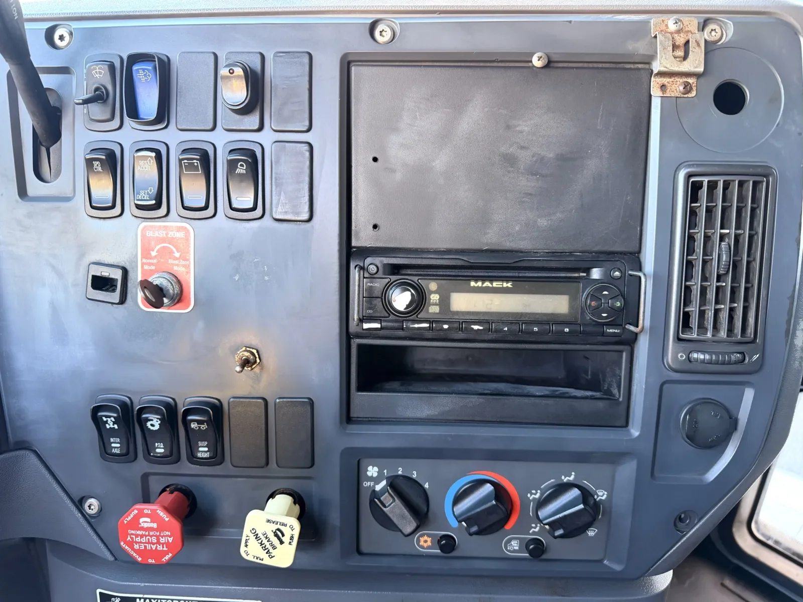 2013 Mack Granite in Greer, SC — photo 19