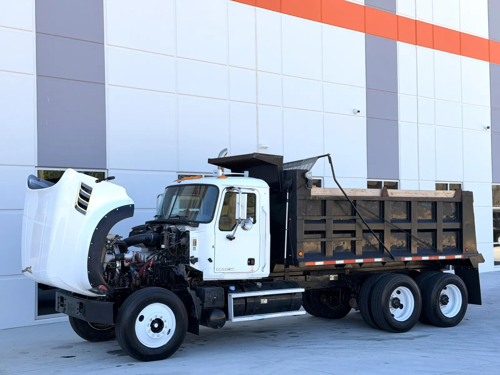 2013 Mack Granite in Greer, SC — photo 11
