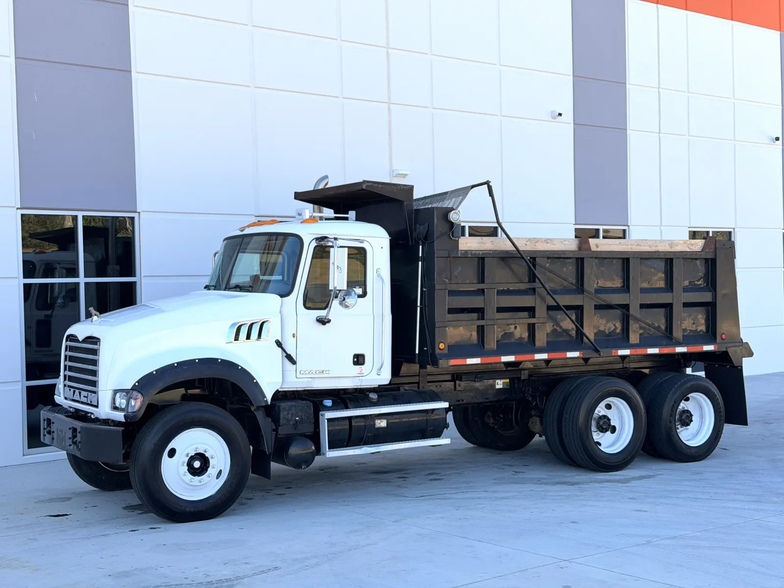 2013 Mack Granite in Greer, SC — photo 3