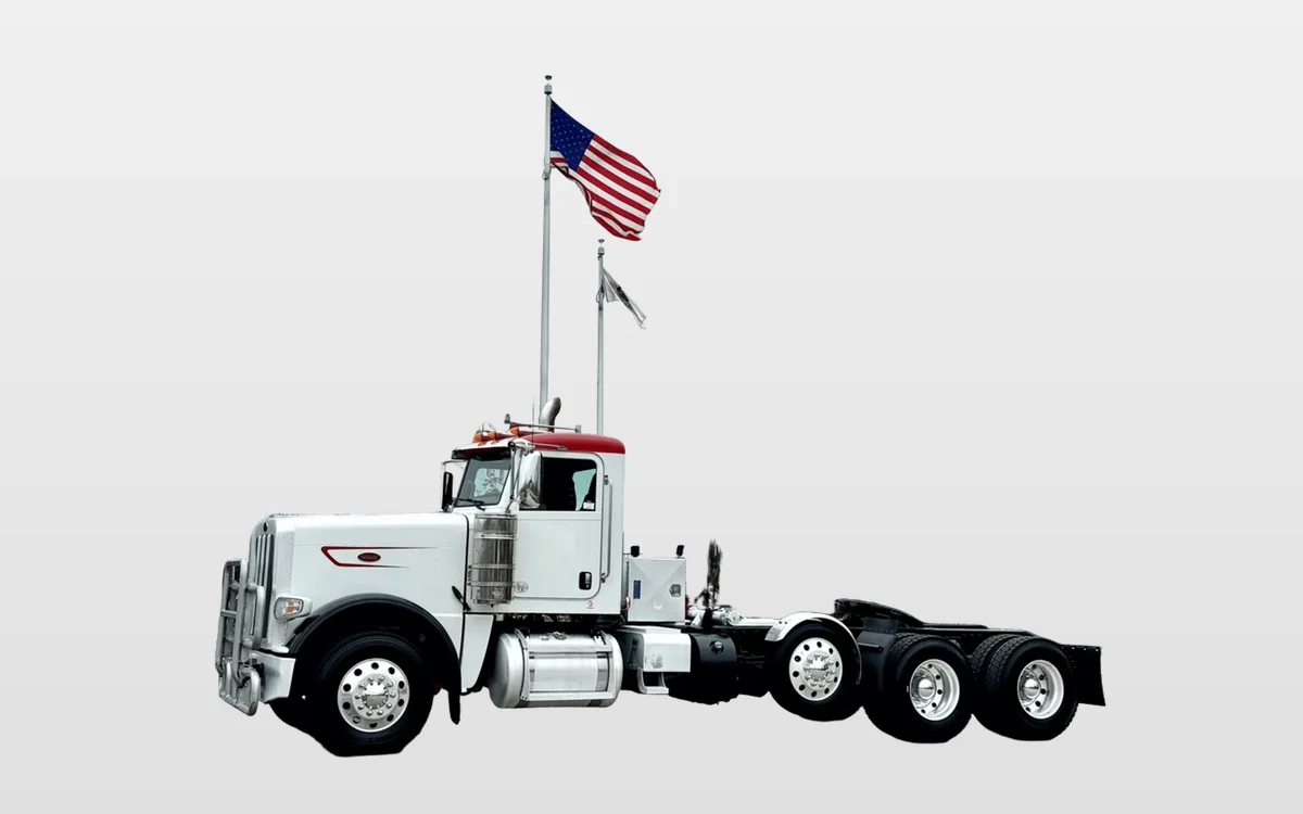 2023 Peterbilt 389 - image 1