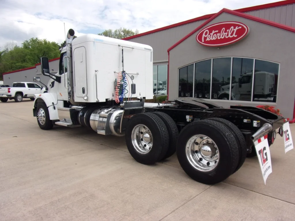 2019 Peterbilt 567 - image 5