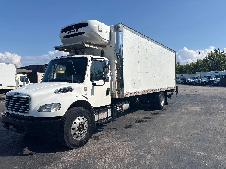 2019 Freightliner eM2 in Brook Park, OH — photo 3