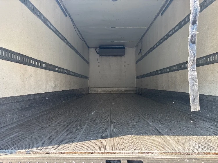 2019 Freightliner eM2 in Brook Park, OH — photo 8