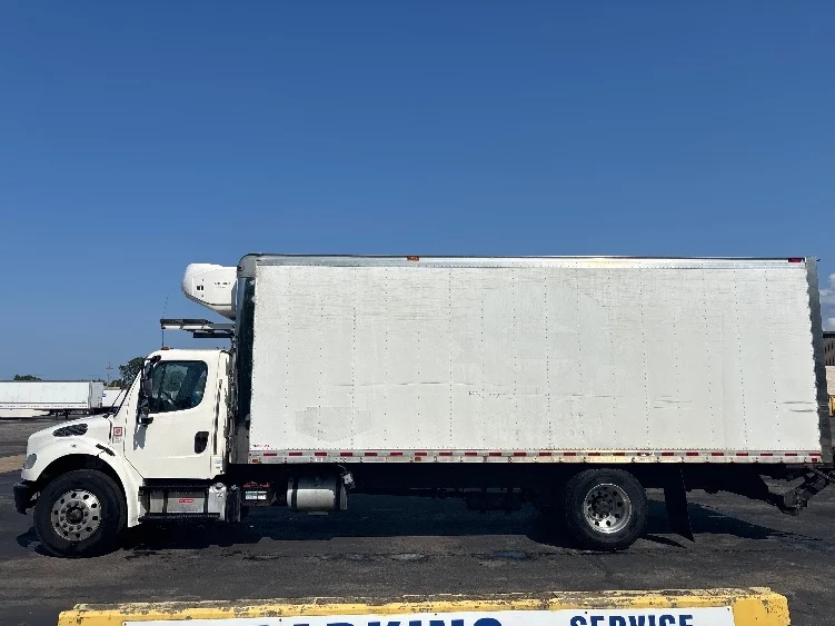 2019 Freightliner eM2 in Brook Park, OH — photo 4