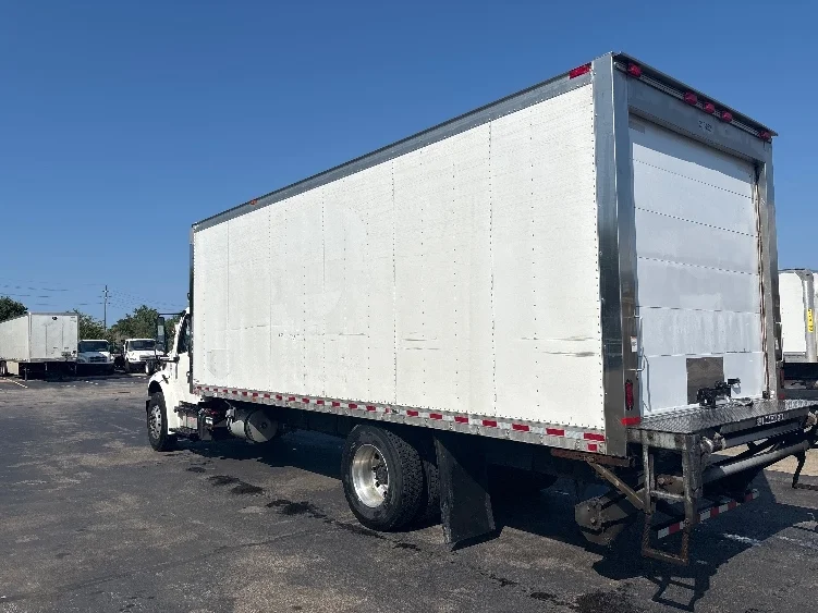 2019 Freightliner eM2 in Brook Park, OH — photo 6