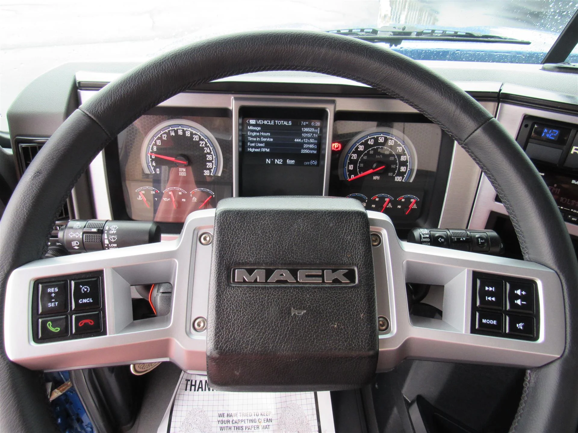 2022 Mack Pinnacle in Kansas City, MO — photo 13
