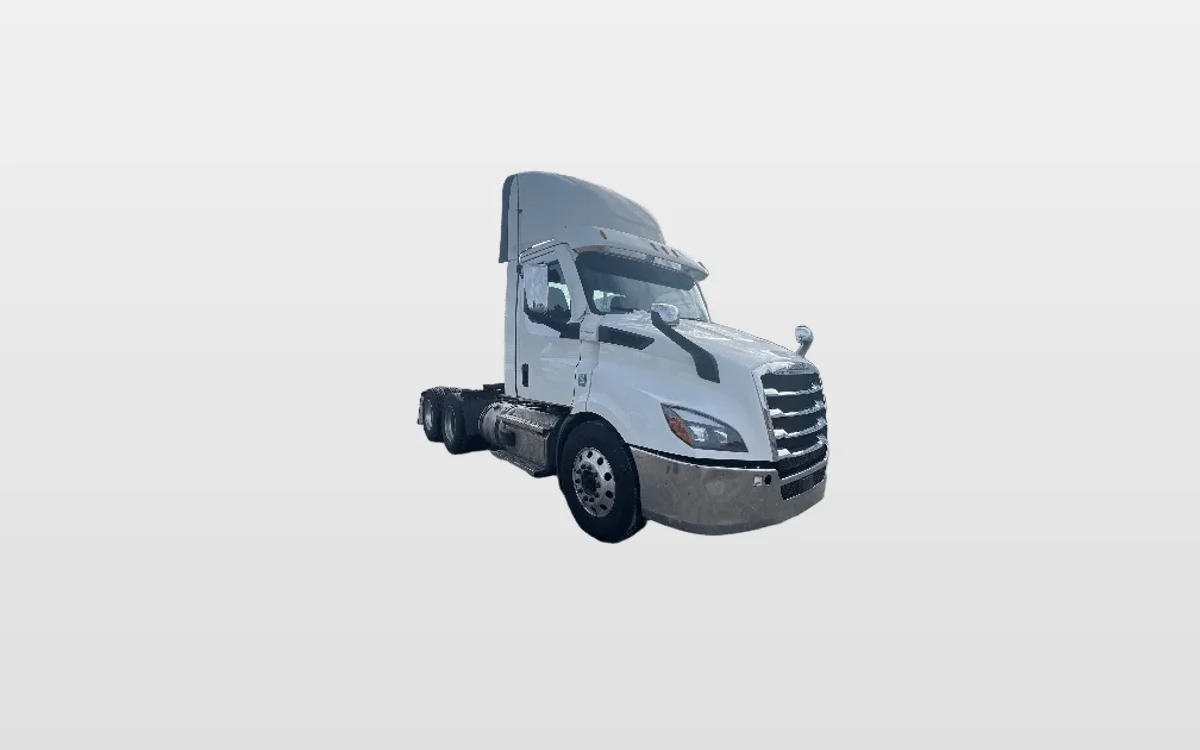 2021 Freightliner Cascadia - image 1
