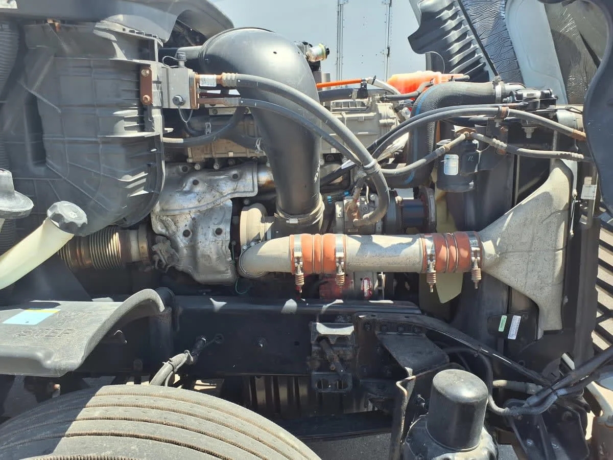 2019 Freightliner Cascadia in Taylor, MI — photo 13