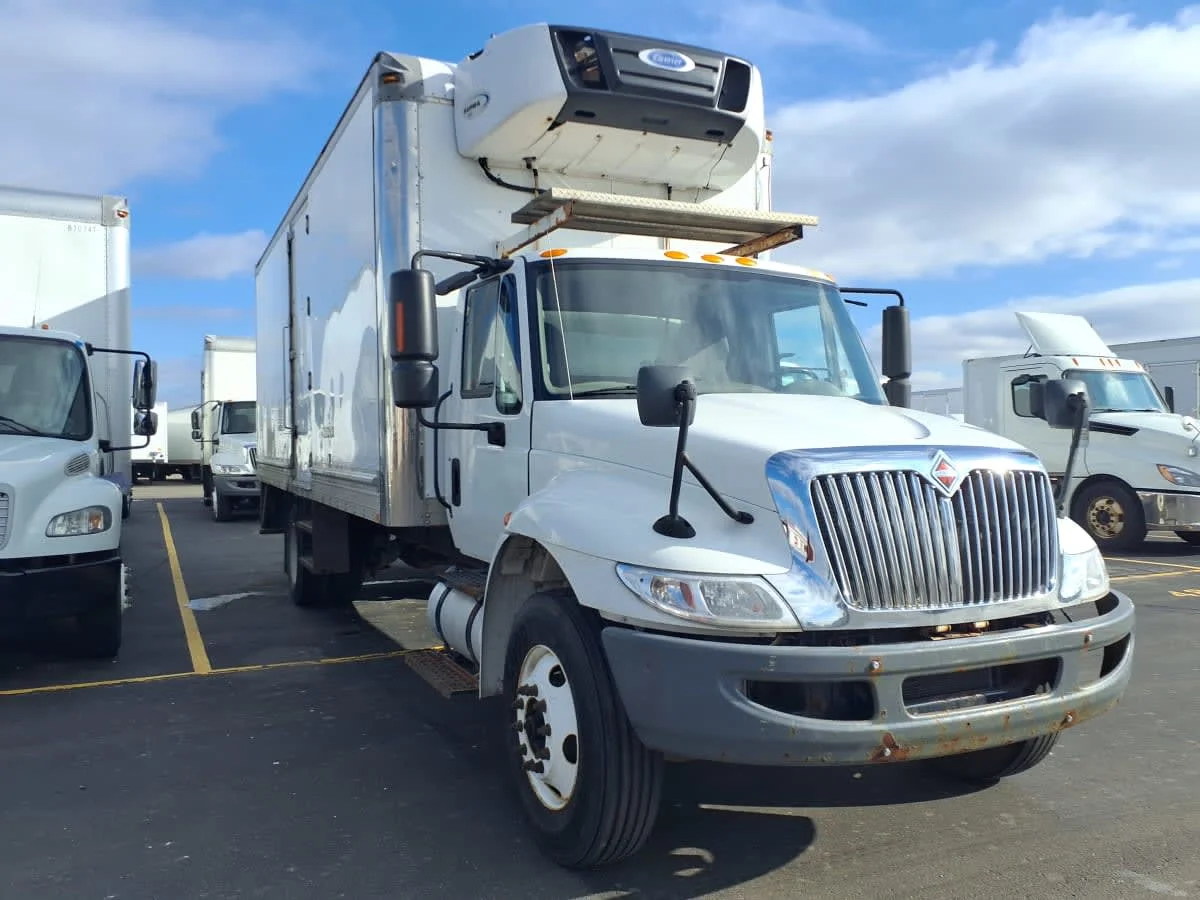 2018 International 4300 in Taylor, MI — photo 3