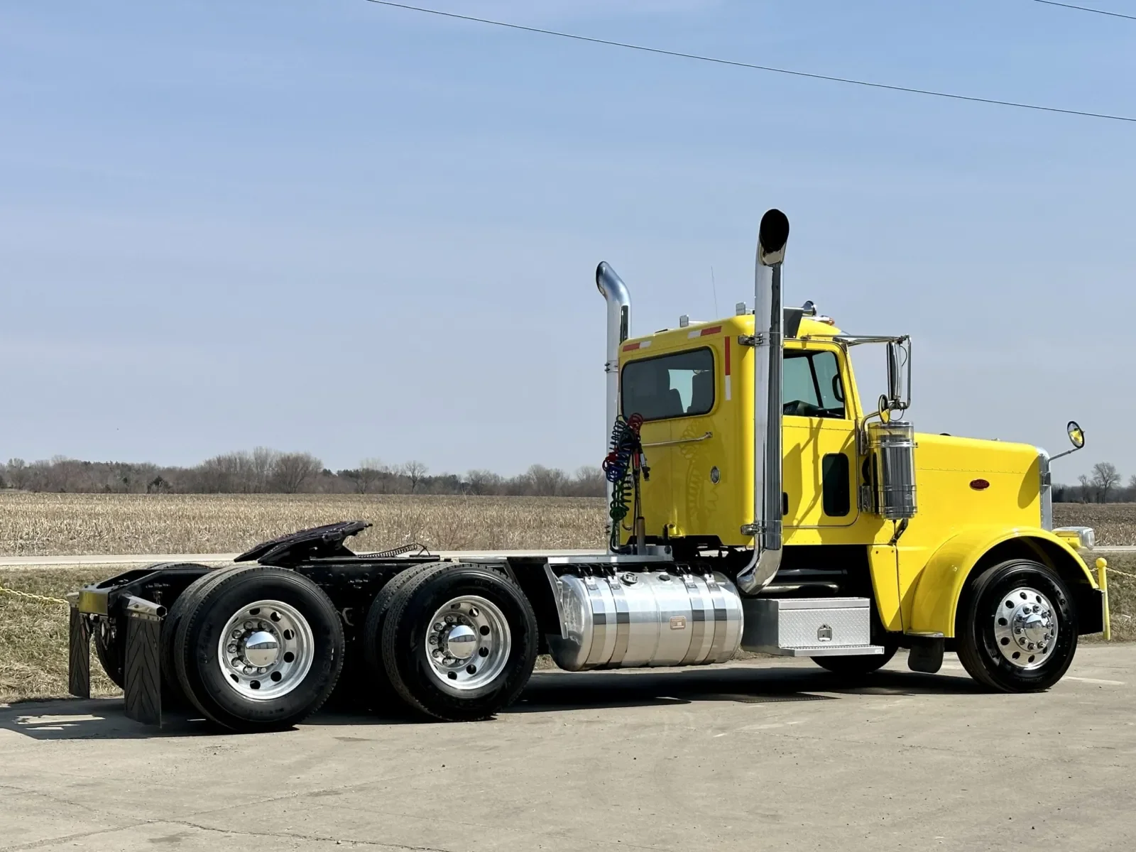 2014 Peterbilt 389 in New Lenox, IL — photo 6