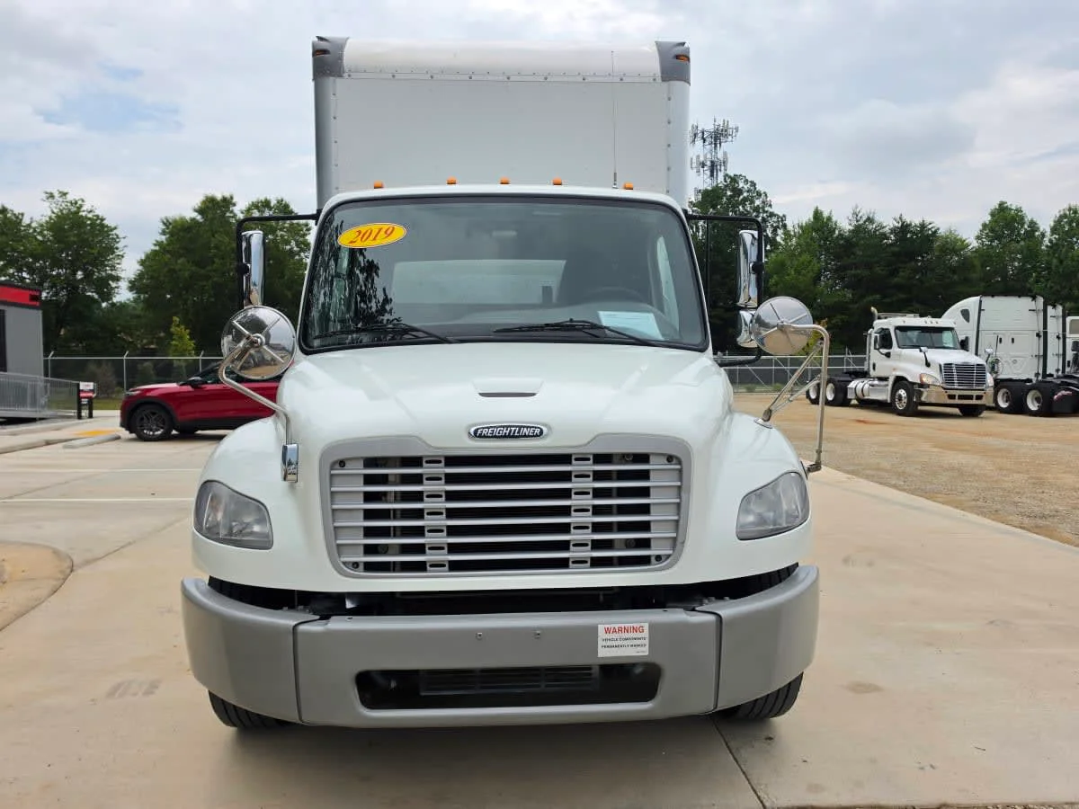 2019 Freightliner M2 106 in Greensboro, NC — photo 2