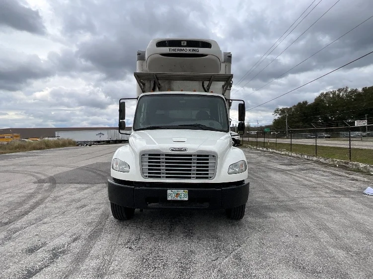 2020 Freightliner M2 106 in Lakeland, FL — photo 2