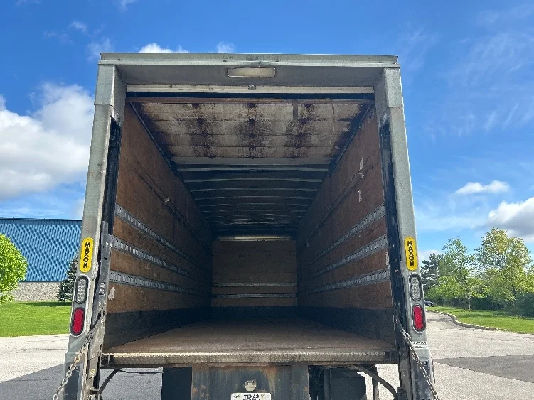 2020 Freightliner M2 106 - image 8