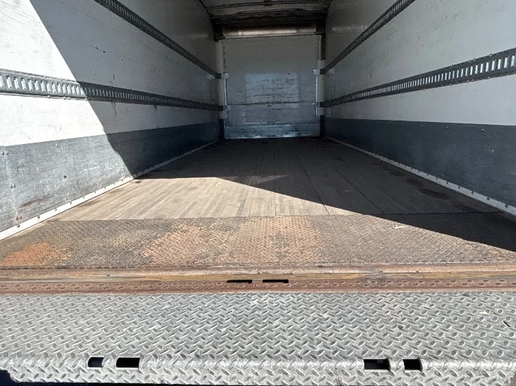 2022 Freightliner M2 106 - image 10